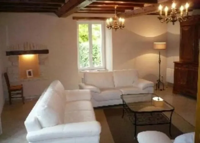 בית נופש Manoir De Charme Avec Jardin, Salle De Jeux Et Proche Du Mans