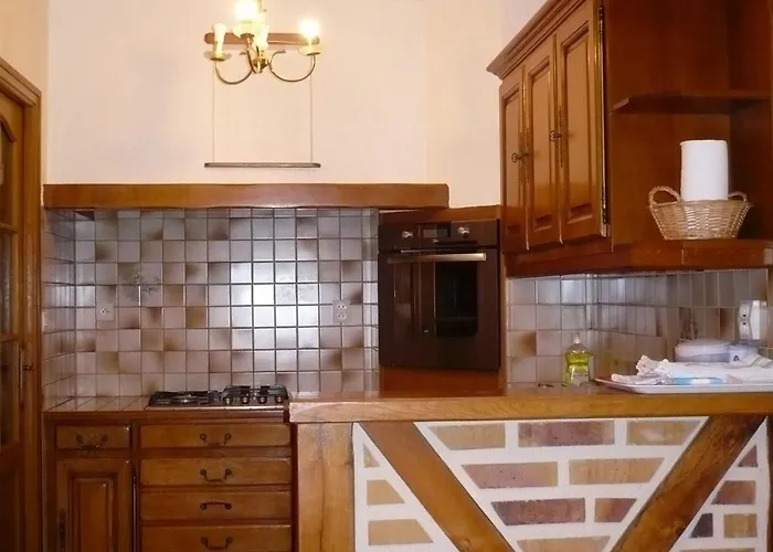 Manoir De Charme Avec Jardin, Salle De Jeux Et Proche Du Mans בית נופש *