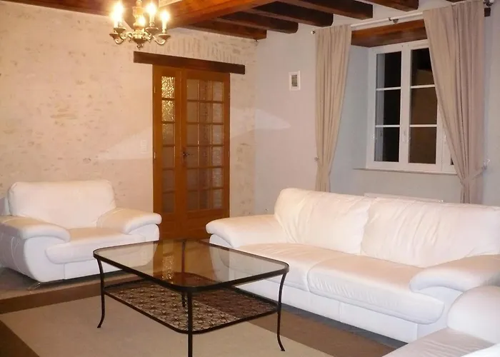 בית נופש Manoir De Charme Avec Jardin, Salle De Jeux Et Proche Du Mans